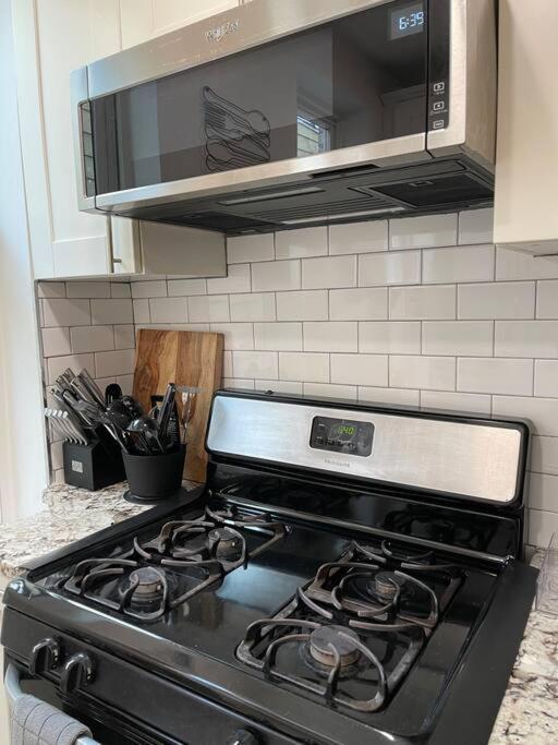 Appartamento Dérive Stays - Affordable Brooklyn Apt. W/ Balcony *